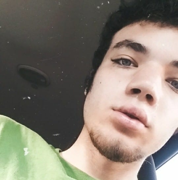 Meet your Posher, Daniel - Picture 1 of 1